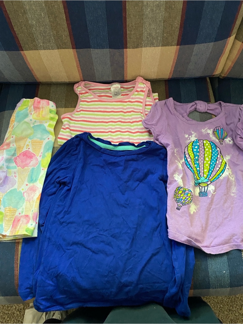 Girls 4T Bundle - Picture 4 of 6